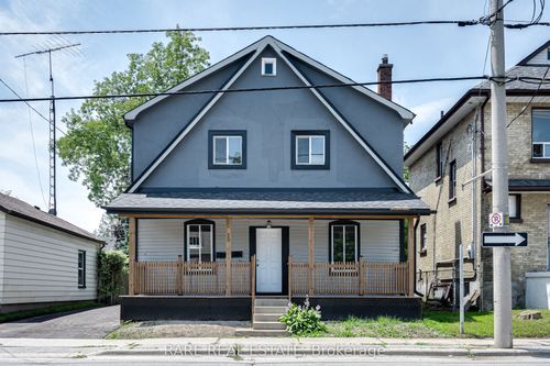 2-210 Albert St, Oshawa, ON, L1H4R5 | Card Image