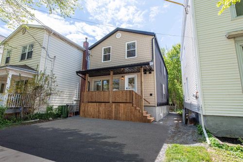 6254 Allan St, Halifax, NS, B3L1G9 | Card Image