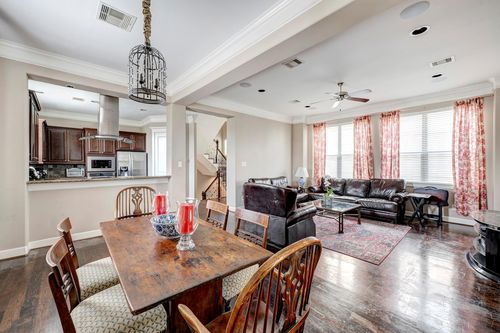 unit-b-828 W 19th St, Houston, TX, 77008-3672 | Card Image