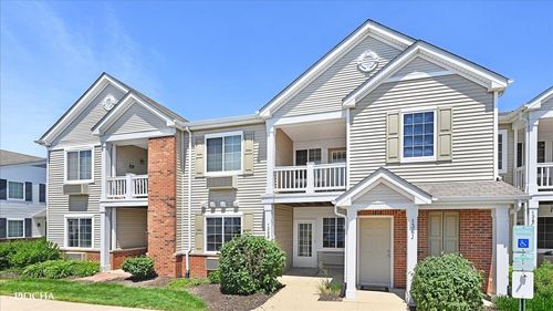 b-136 Bertram Dr, Yorkville, IL, 60560-3216 | Card Image