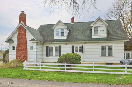 9 6th St, Waterford, NY, 12188-2305 | Card Image