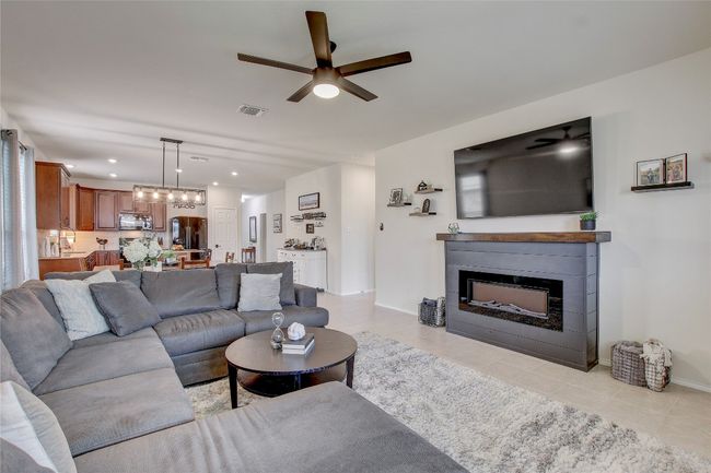 165 Pivot Dr, House other with 4 bedrooms, 3 bathrooms and null parking in Taylor TX | Image 7