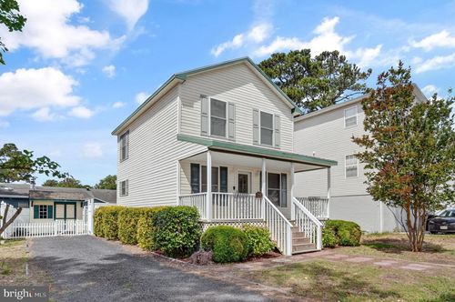 5138 Serenity Ln, CHINCOTEAGUE ISLAND, VA, 23336-2220 | Card Image