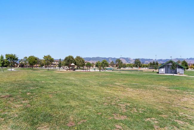 757 Roble St, Townhouse with 4 bedrooms, 3 bathrooms and 2 parking in Watsonville CA | Image 24