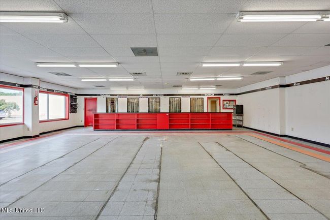 13-230 Clinton Plaza | Image 13
