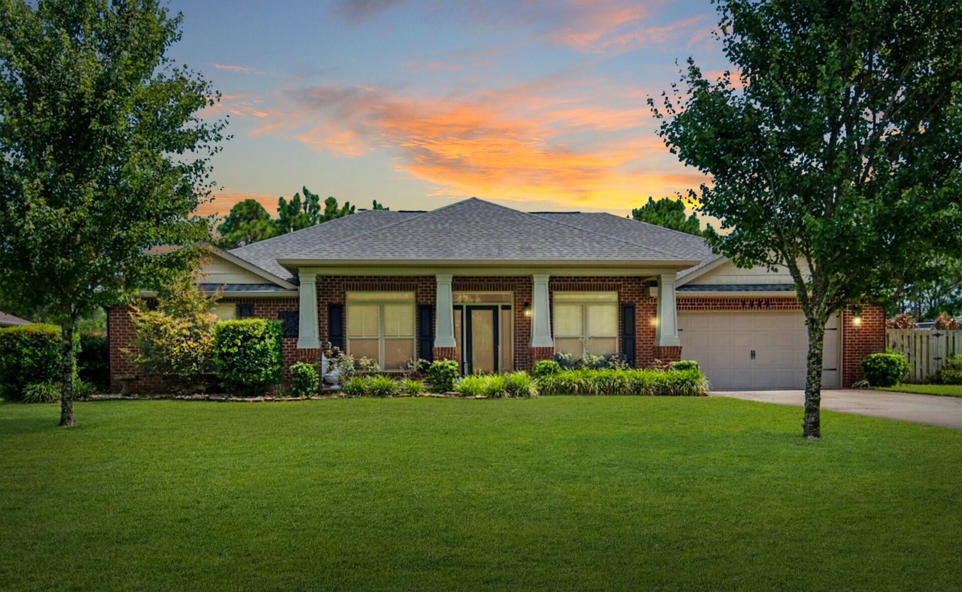 Broadmoor St, Navarre, FL 32566