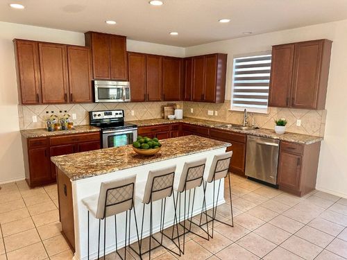401 Waterleaf Blvd, Kyle, TX, 78640-5561 | Card Image