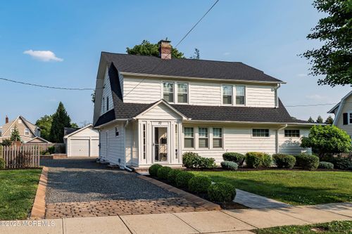 32 Woodbine Ave, Little Silver, NJ, 07739-1313 | Card Image
