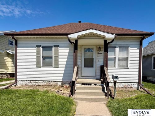 2444 Avenue E, Council Bluffs, IA, 51501-2244 | Card Image