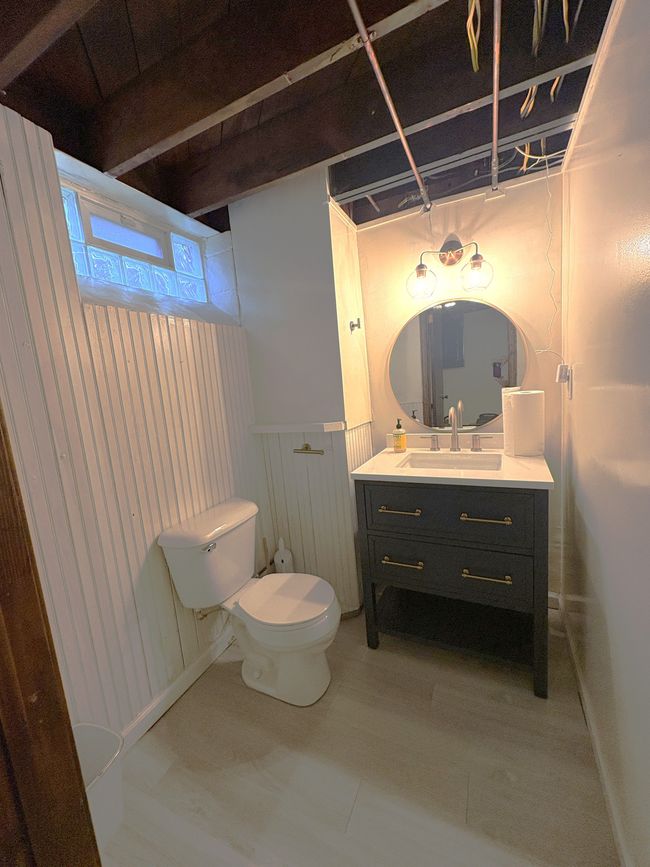 Convenient Lavatory | Image 29