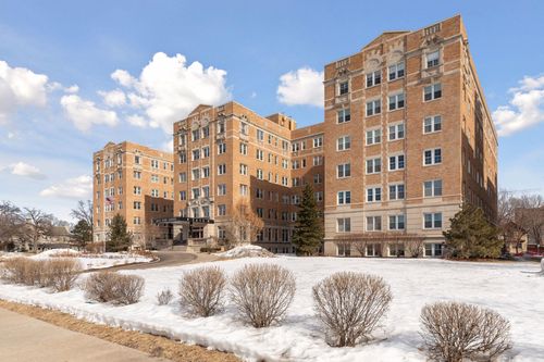 apt-b1-2615 Park Ave, Minneapolis, MN, 55407-1036 | Card Image