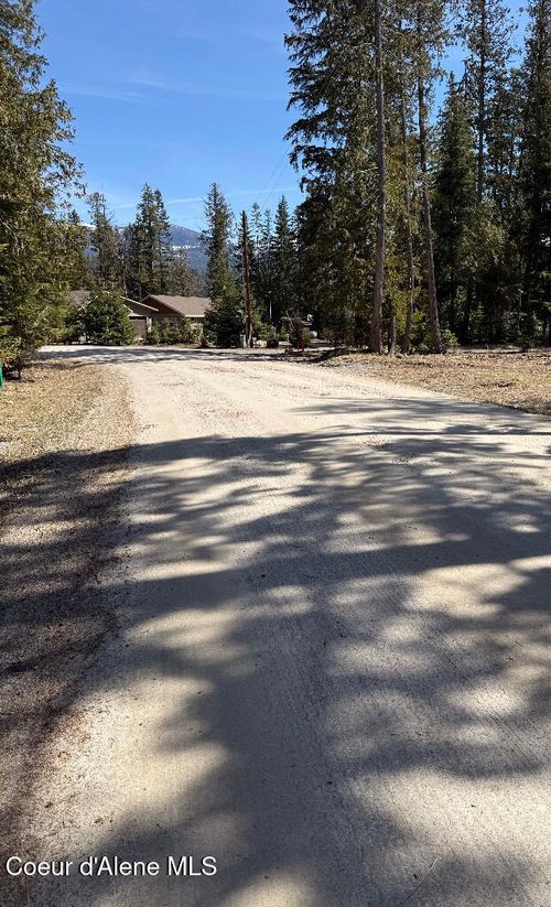 2 Hagman Rd, Nordman, ID, 83848 | Card Image