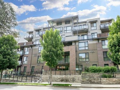 308 - 2214 Kelly Ave, Condo with 2 bedrooms, 2 bathrooms and 1 parking in Port Coquitlam BC | Image 2