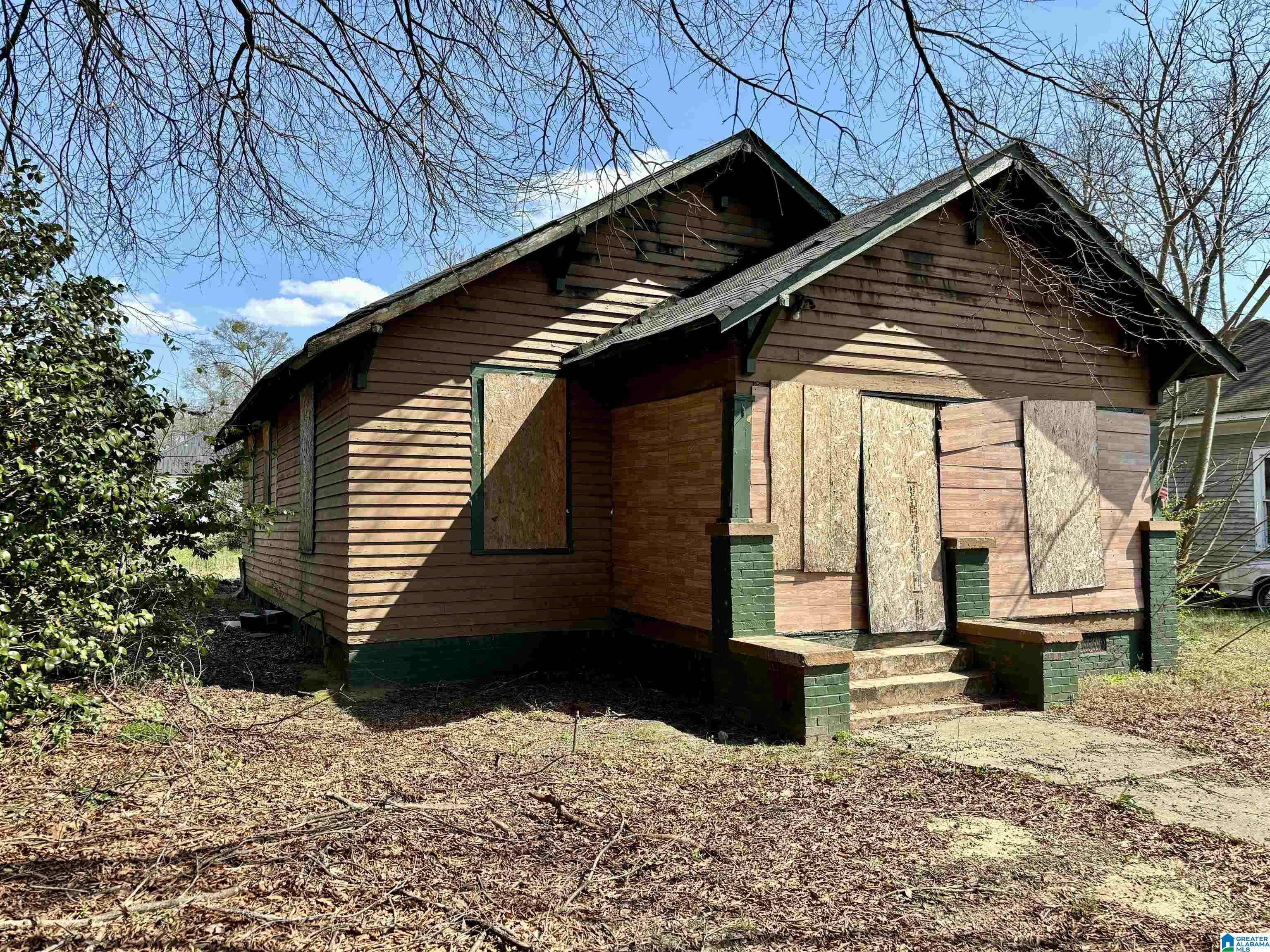 Mckleroy Ave, Anniston, AL 36201