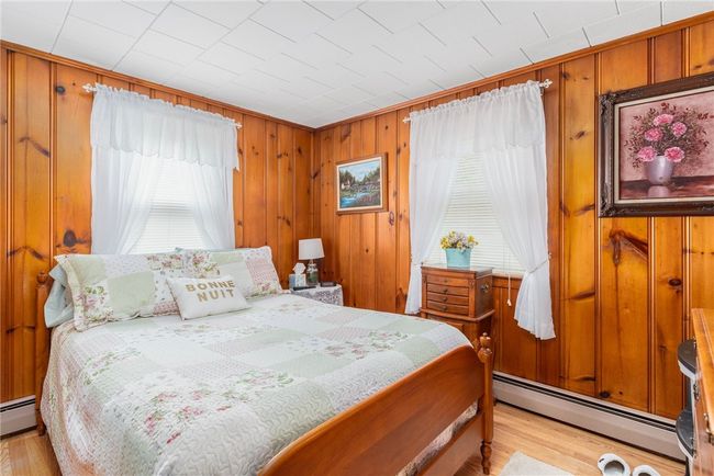 61 Everett Ave, House other with 2 bedrooms, 1 bathrooms and 2 parking in Bristol RI | Image 6