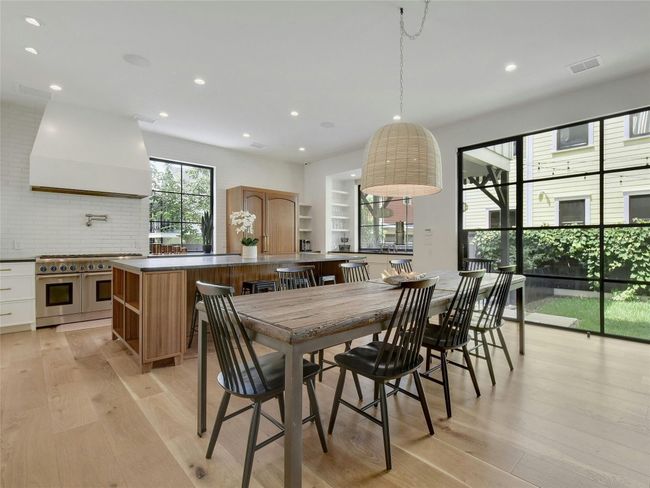1003 E 14 Th St, House other with 3 bedrooms, 3 bathrooms and 2 parking in Austin TX | Image 7
