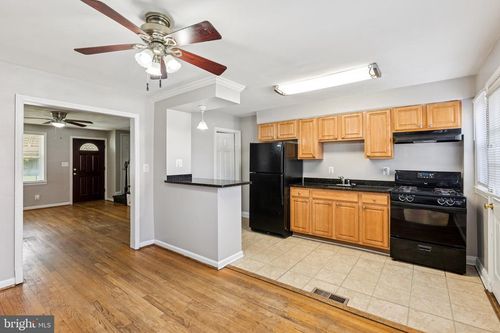 4003 Shannon Dr, BALTIMORE, MD, 21213-2103 | Card Image
