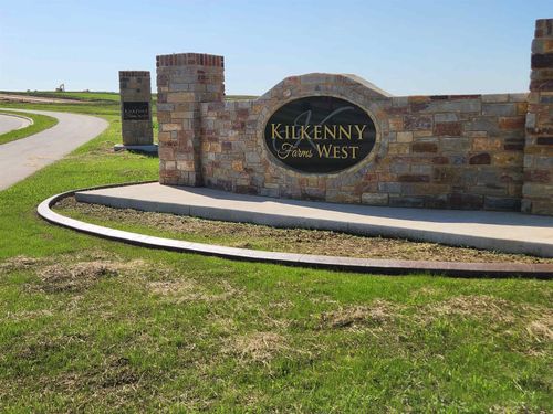 905 Kyron Drive, WAUNAKEE, WI, 53597 | Card Image