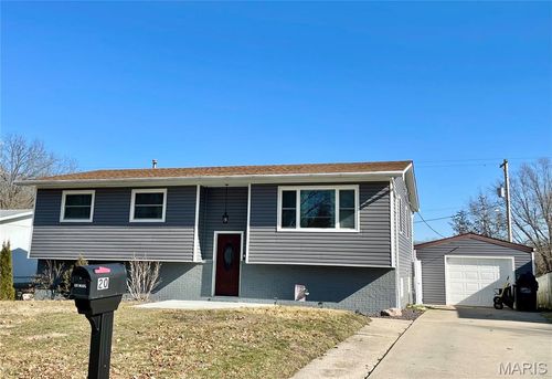 20 Birchwood Rd, Litchfield, IL, 62056-1702 | Card Image