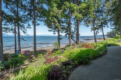 1664 Queequeg Trnabt, Gabriola Island, BC, V0R1X5 | Card Image