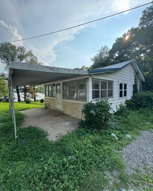 36 High St, Thornville, OH, 43076-9337 | Card Image
