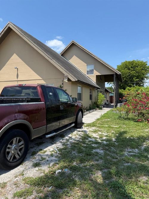 1801 Gardenia Rd, Plantation, FL, 33317-6428 | Card Image