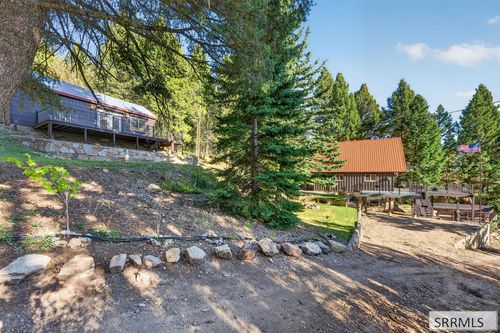 5138 Lakeview Dr, Island Park, ID, 83429-1215 | Card Image