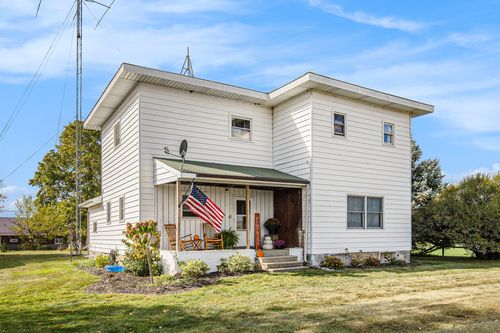 3926 Divine Hwy, Lyons, MI, 48851-9809 | Card Image
