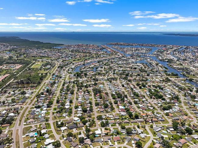 6208 Florida Cir E, House other with 2 bedrooms, 1 bathrooms and null parking in APOLLO BEACH FL | Image 21
