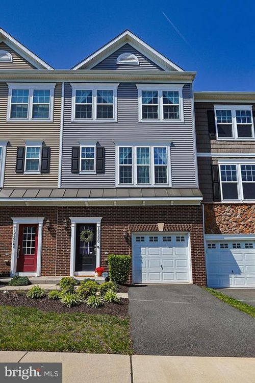 15290 Westham Ct, HAYMARKET, VA, 20169-6288 | Card Image
