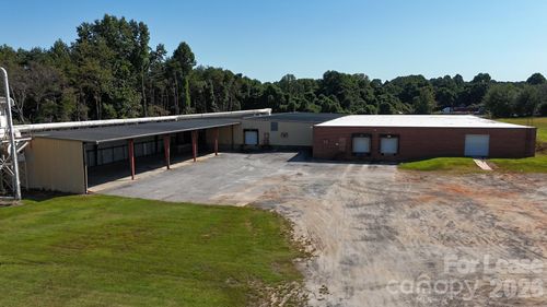 1120 1st St W, Conover, NC, 28613-9620 | Card Image