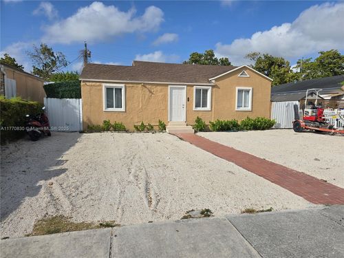 1011 Nw 64th St, Miami, FL, 33150-4228 | Card Image