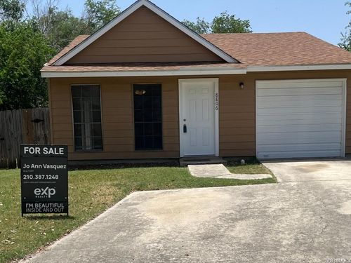 8806 Wild Mdws, Converse, TX, 78109-2527 | Card Image