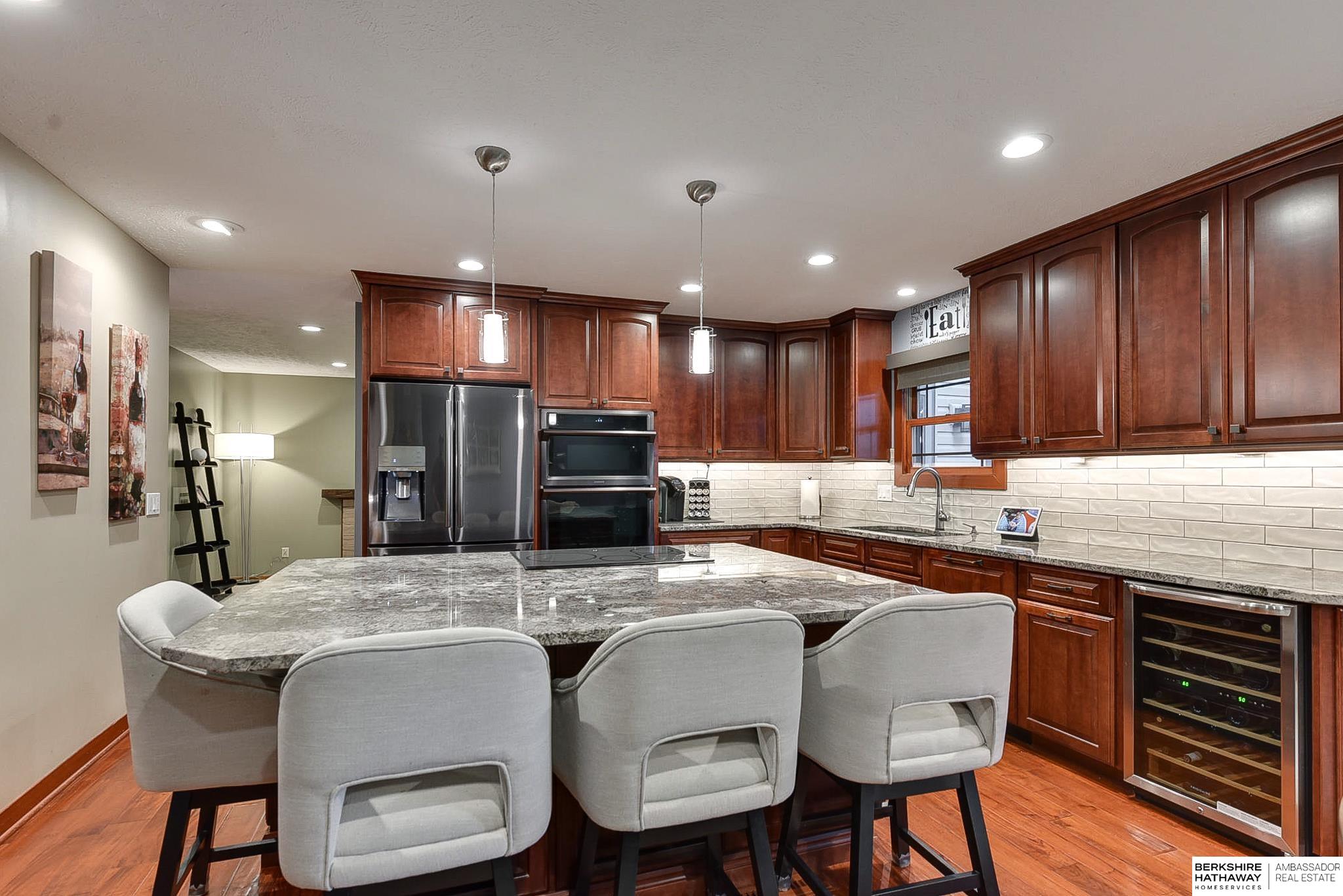 Yates St, Omaha, NE 68164