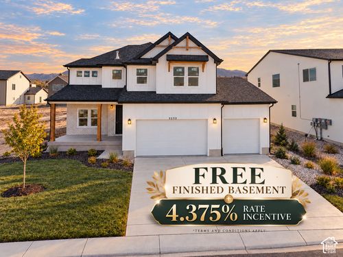 5233 S Paramount Dr, Riverdale, UT, 84405-5036 | Card Image