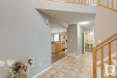 154 Castle Dr Nw, House other with 3 bedrooms, 4 bathrooms and null parking in Edmonton AB | Image 3