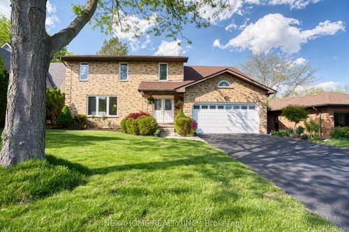 9 Ullswater Cres, London, ON, N6G4L4 | Card Image