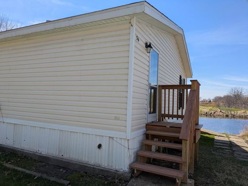 54 Beacon Bay, Lakemoor, IL, 60051-7891 | Card Image