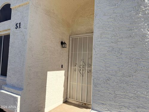 51-2100 W Lemon Tree Pl, Chandler, AZ, 85224-2511 | Card Image