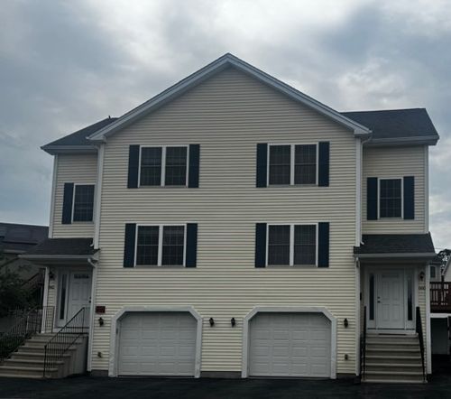660-660 Franklin St, Worcester, MA, 01604-1801 | Card Image