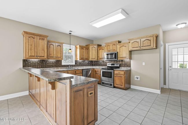 16-web-or-mls-10080 Green Forest Dr-16 | Image 17