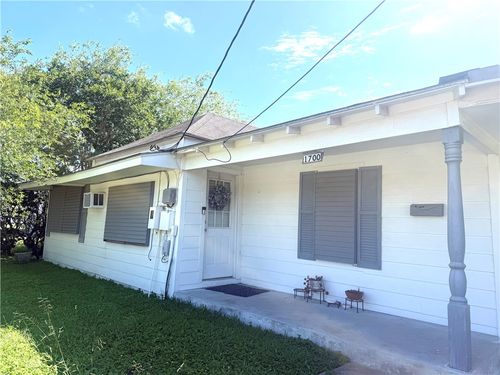 1700 S Cameron St, Alice, TX, 78332-6312 | Card Image