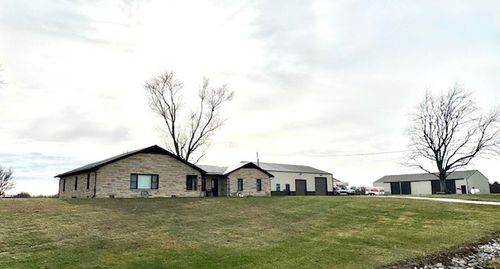 6904 E 400th Rd, Martinsville, IL, 62442-3619 | Card Image