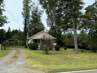 253 Hilton Road, House other with 2 bedrooms, 1 bathrooms and null parking in Stokesdale NC | Image 3