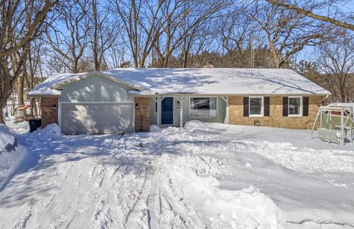 651 Leighton Road, WAUPACA, WI, 54981 | Card Image