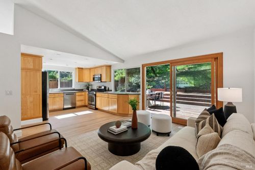 34 Plata Ct, Novato, CA, 94947-3732 | Card Image