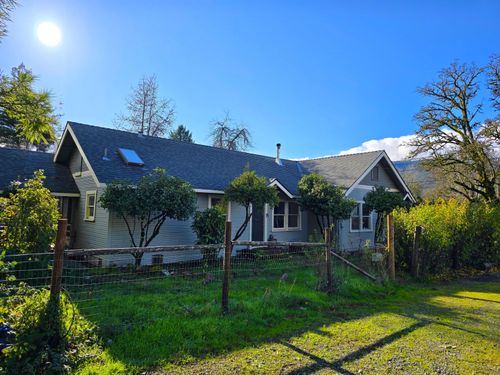 24127 Redwood Hwy, Kerby, OR, 97531-9725 | Card Image