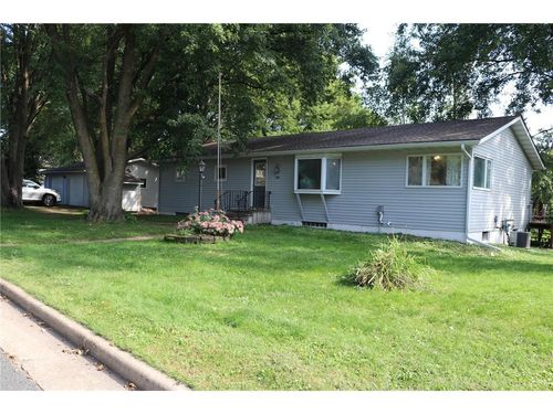 720 Larcom St, Hammond, WI, 54015-5074 | Card Image