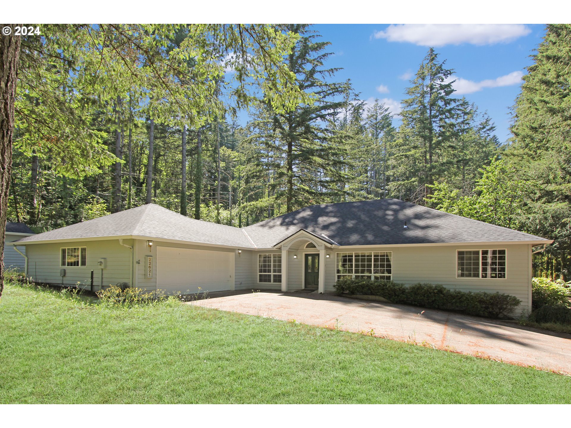 22621 S Day Hill Rd, For Sale in Estacada Zoocasa