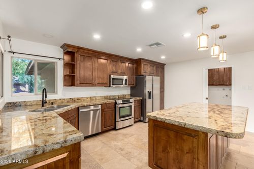 5031 E Pershing Ave, Scottsdale, AZ, 85254-3621 | Card Image